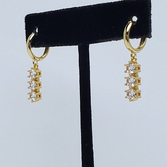 Amazon.com: DOLPHERS Lab Grown Diamond Drop Earrings 2/3/4  18K Gold Womens 2ct Diamond Hanging Drop 3 Stone Earrings 18 K Silver Jewelry